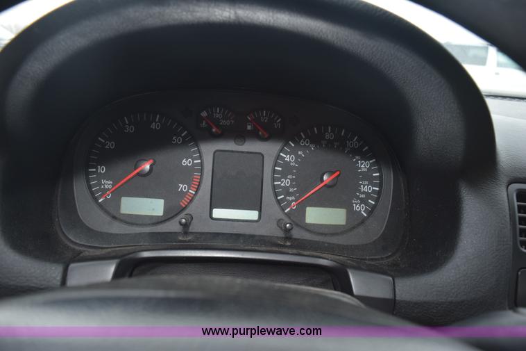 image for item K8882 2002 Volkswagen Jetta