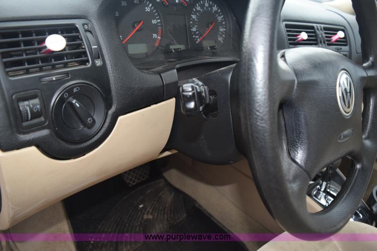 image for item K8882 2002 Volkswagen Jetta