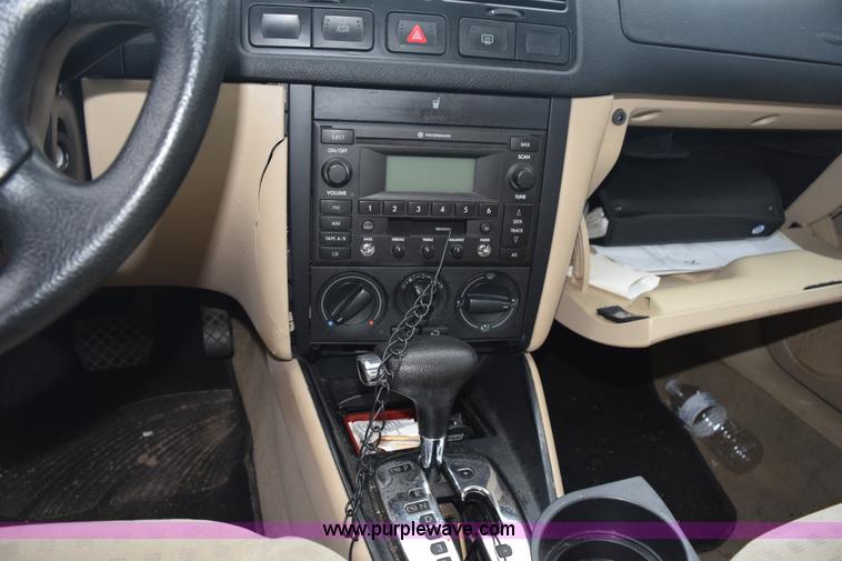 image for item K8882 2002 Volkswagen Jetta