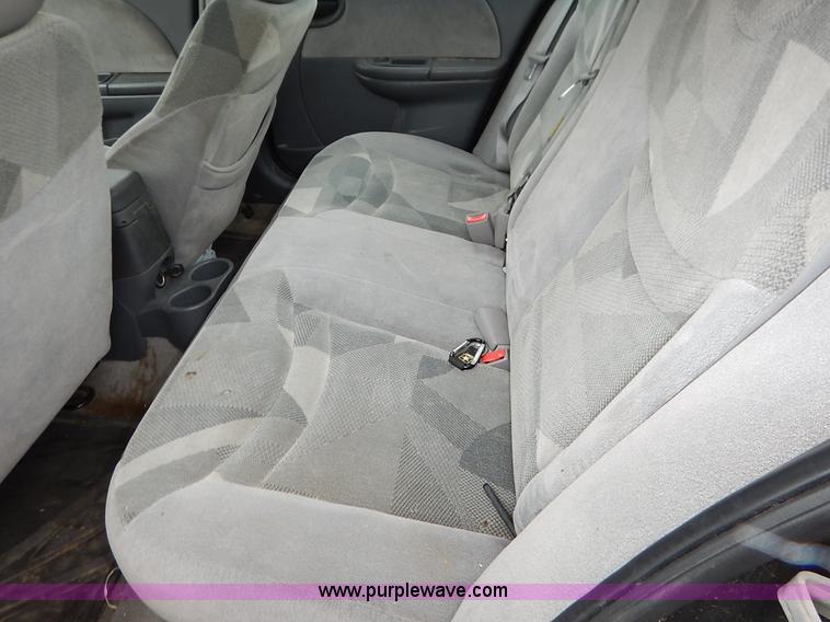 image for item K8884 2003 Saturn Ion