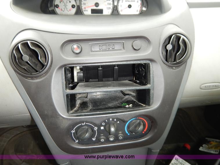 image for item K8884 2003 Saturn Ion