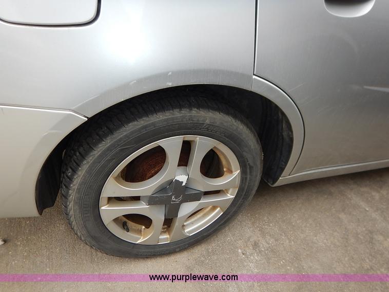 image for item K8884 2003 Saturn Ion