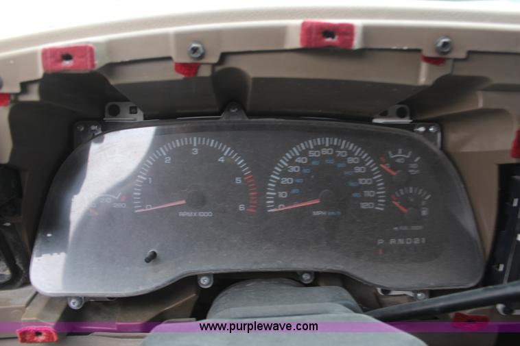 image for item K8887 2001 Dodge Ram 1500 pickup truck