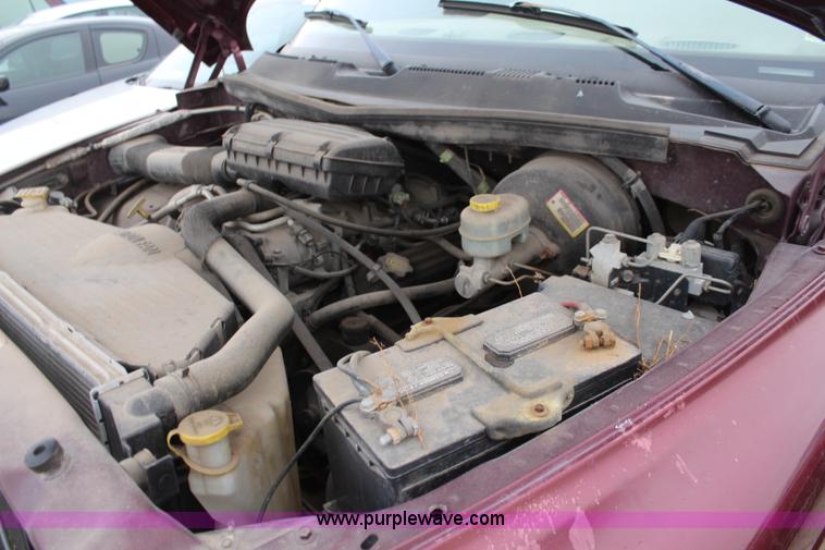 image for item K8887 2001 Dodge Ram 1500 pickup truck