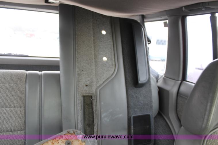 image for item K8888 1990 Jeep Cherokee SUV