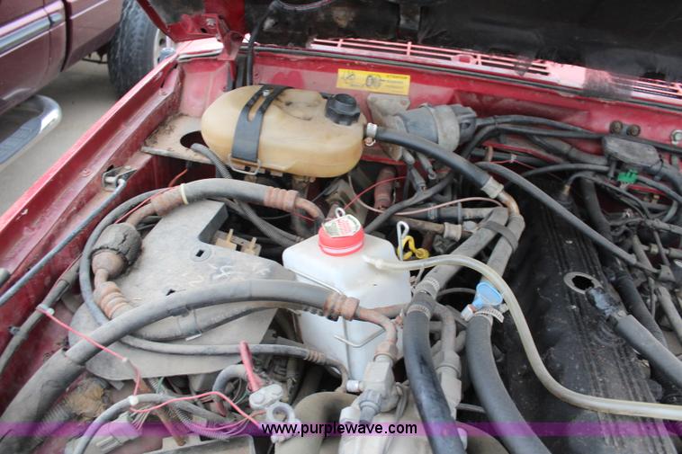 image for item K8888 1990 Jeep Cherokee SUV