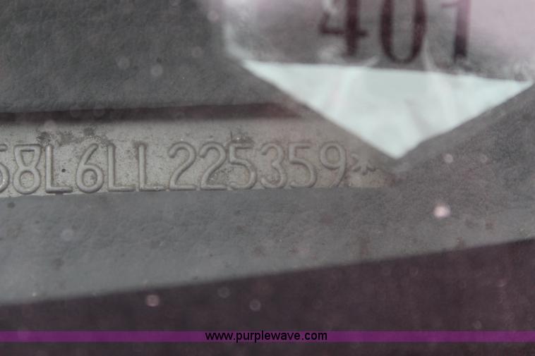 image for item K8888 1990 Jeep Cherokee SUV