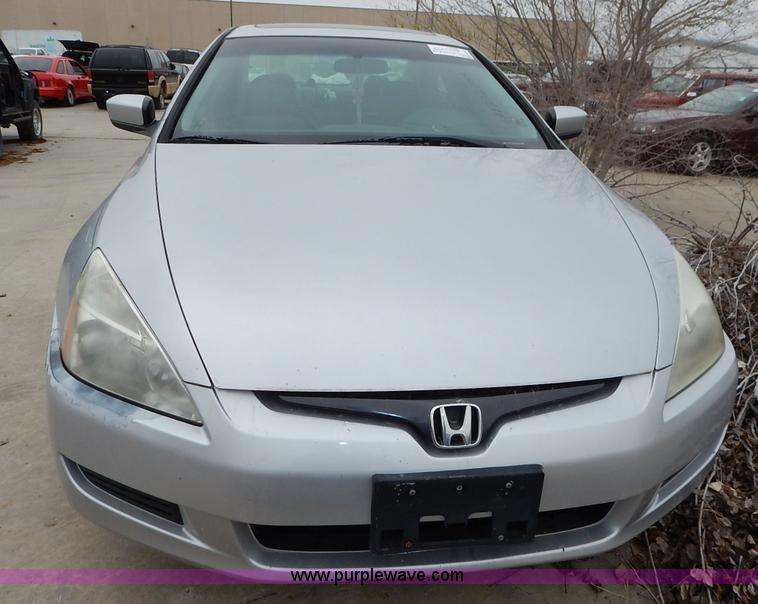 image for item K8889 2004 Honda Accord