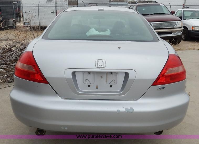 image for item K8889 2004 Honda Accord