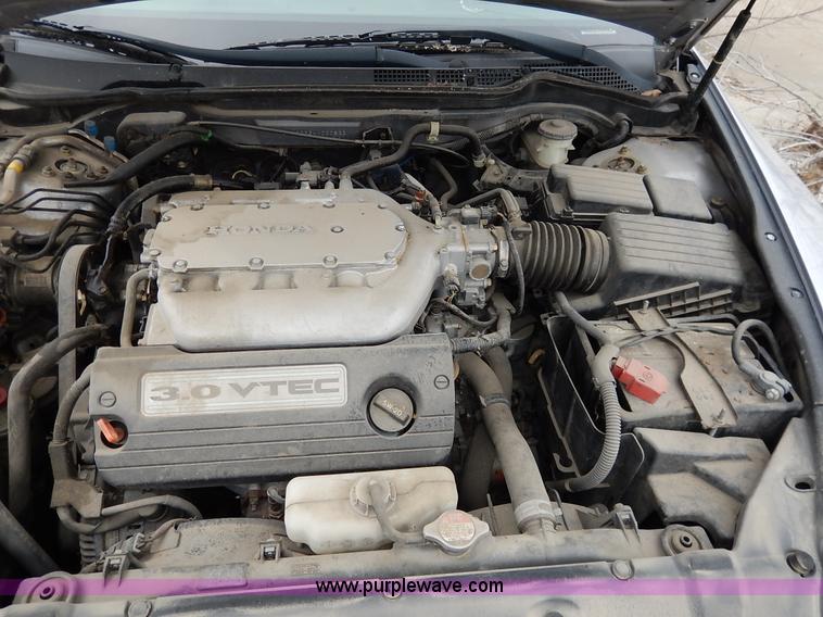 image for item K8889 2004 Honda Accord