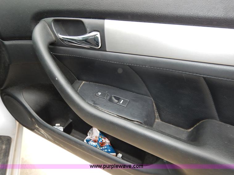 image for item K8889 2004 Honda Accord