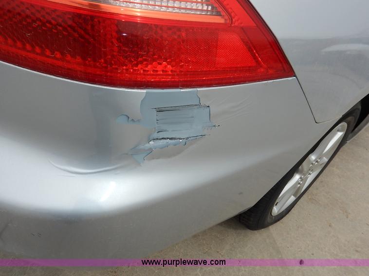 image for item K8889 2004 Honda Accord