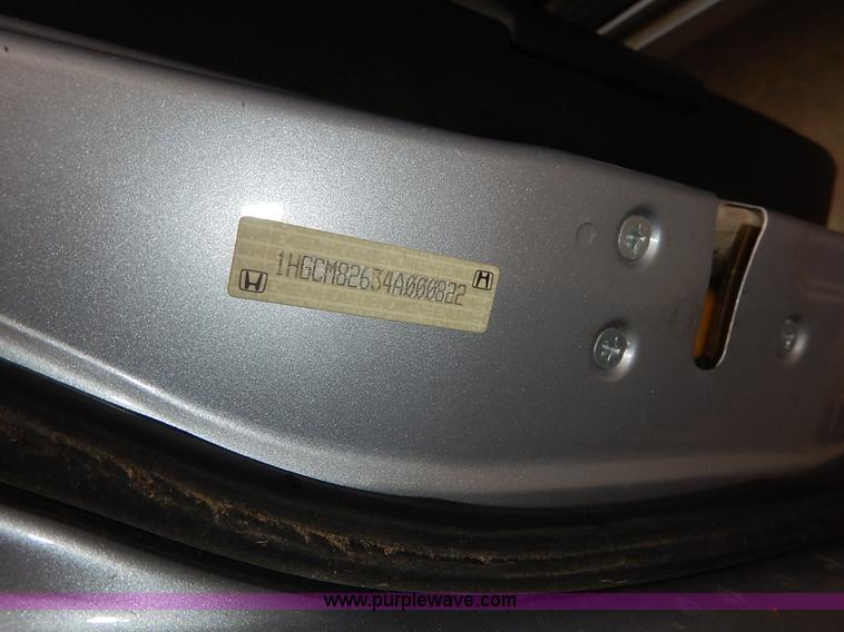 image for item K8889 2004 Honda Accord
