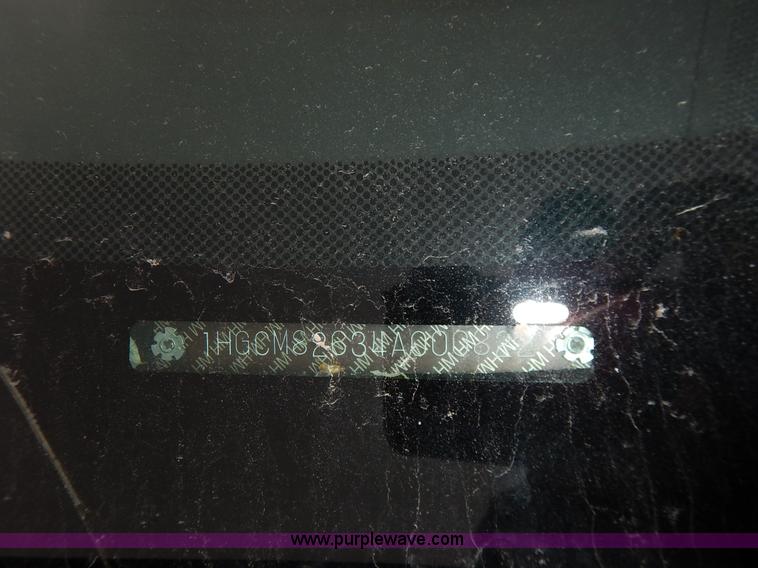 image for item K8889 2004 Honda Accord