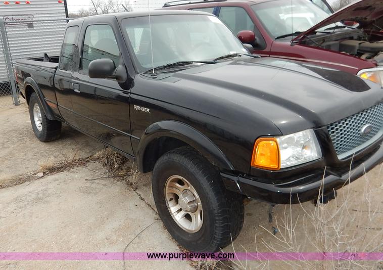 image for item K8890 2003 Ford Ranger pickup truck