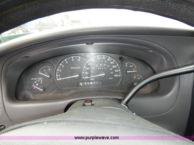 image for item K8890 2003 Ford Ranger pickup truck