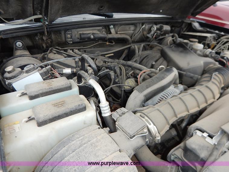 image for item K8890 2003 Ford Ranger pickup truck
