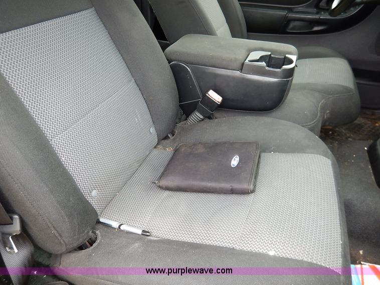 image for item K8890 2003 Ford Ranger pickup truck