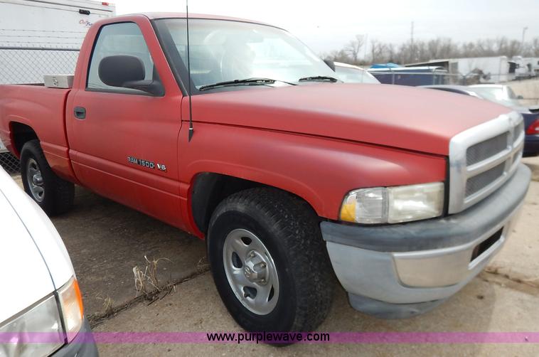 image for item K8892 1998 Dodge Ram 1500 pickup truck