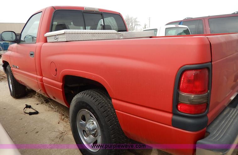 image for item K8892 1998 Dodge Ram 1500 pickup truck