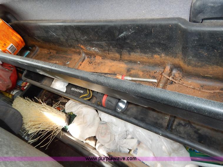 image for item K8892 1998 Dodge Ram 1500 pickup truck