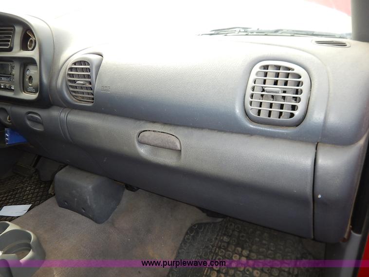 image for item K8892 1998 Dodge Ram 1500 pickup truck