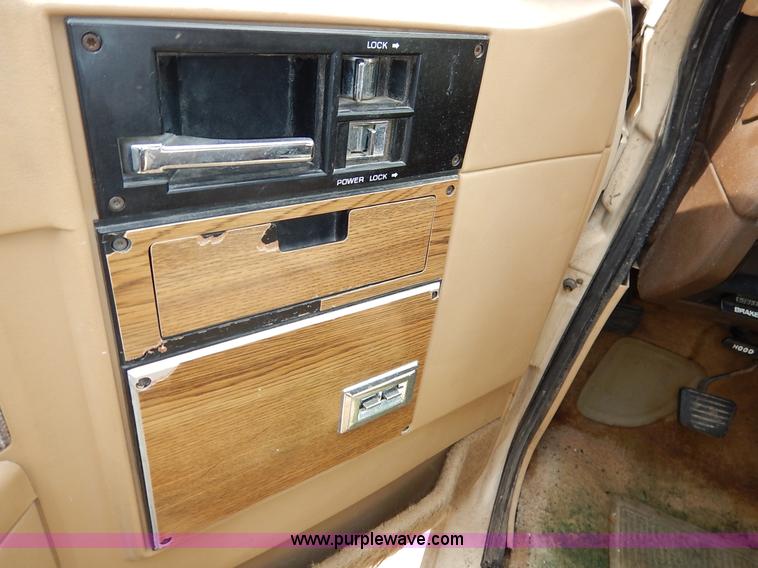 image for item K8893 1985 Chevrolet Blazer SUV