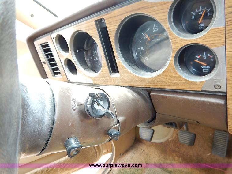 image for item K8893 1985 Chevrolet Blazer SUV