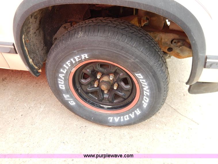 image for item K8893 1985 Chevrolet Blazer SUV