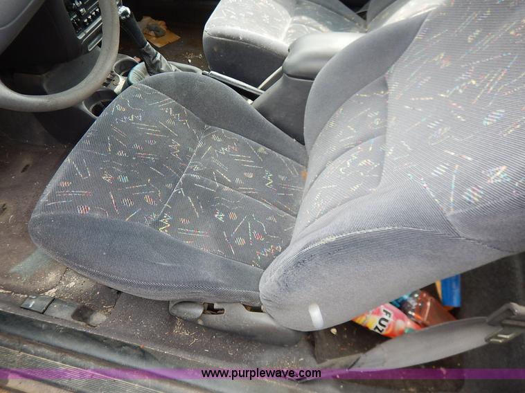 image for item K8894 1999 Dodge Neon