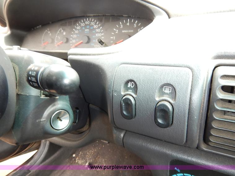 image for item K8894 1999 Dodge Neon