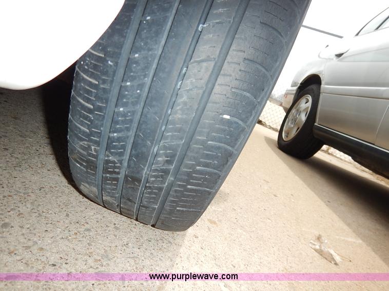 image for item K8895 1998 Dodge Neon