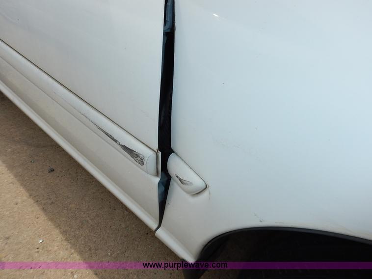 image for item K8895 1998 Dodge Neon