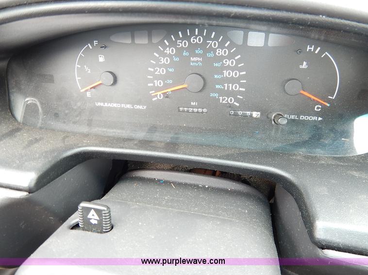 image for item K8895 1998 Dodge Neon