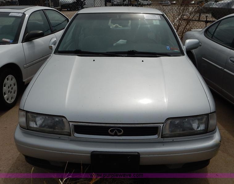 image for item K8896 1995 Infiniti g20