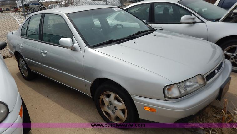 image for item K8896 1995 Infiniti g20