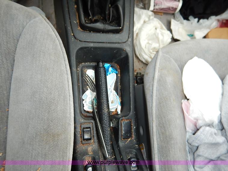 image for item K8896 1995 Infiniti g20