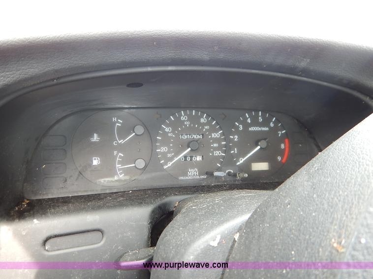 image for item K8896 1995 Infiniti g20