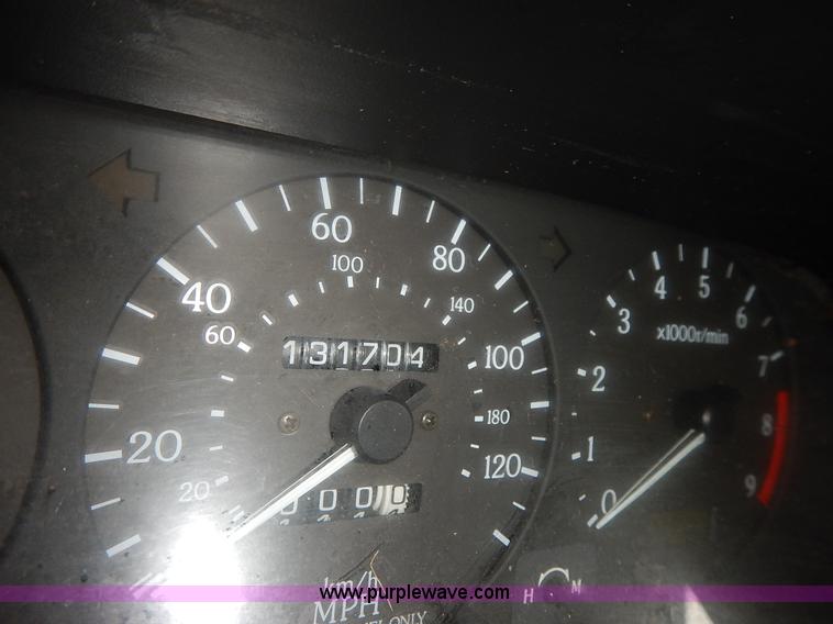 image for item K8896 1995 Infiniti g20