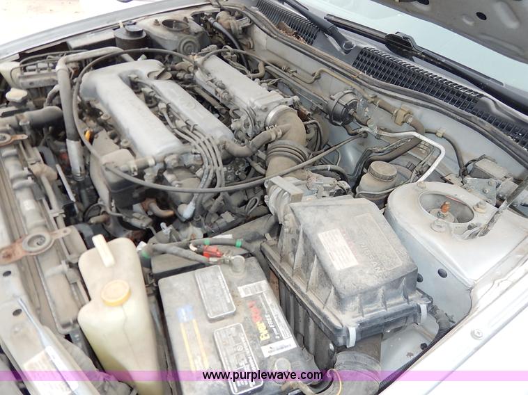 image for item K8896 1995 Infiniti g20