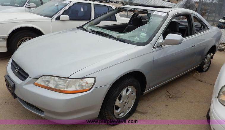 image for item K8899 2000 Honda Accord