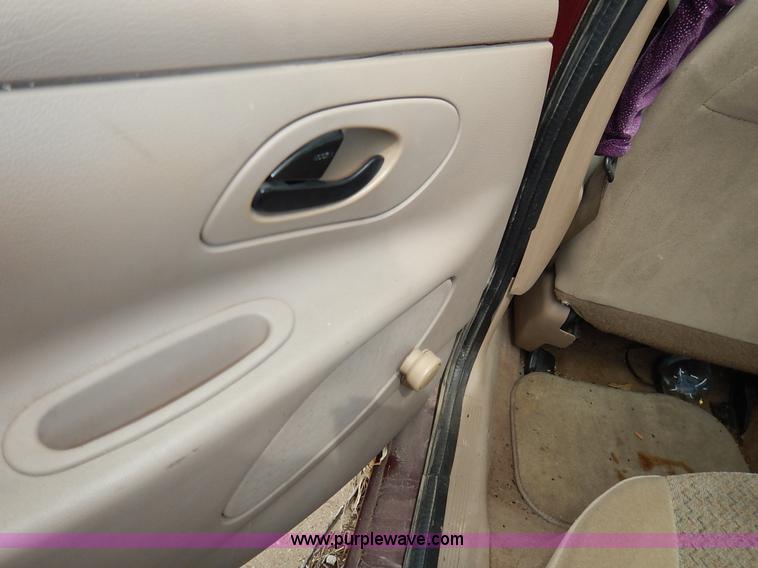 image for item K8901 1999 Ford Contour