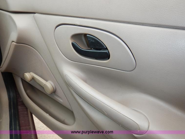 image for item K8901 1999 Ford Contour