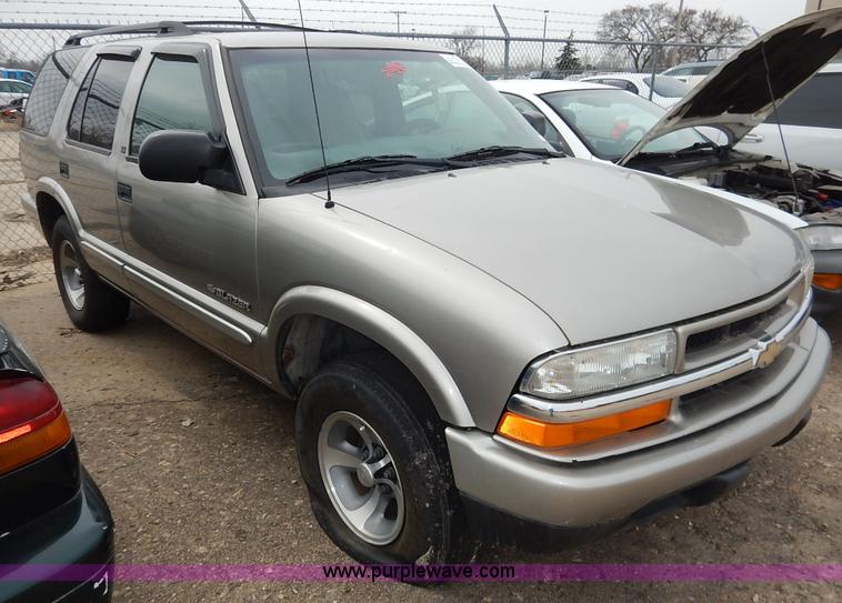 image for item K8904 2002 Chevrolet Blazer