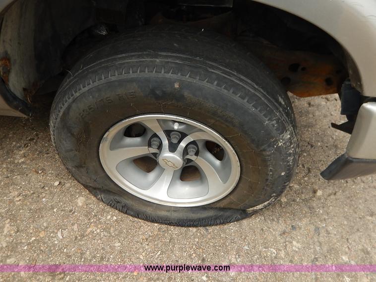 image for item K8904 2002 Chevrolet Blazer