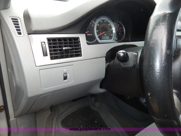 image for item K8906 2006 Suzuki Forenza