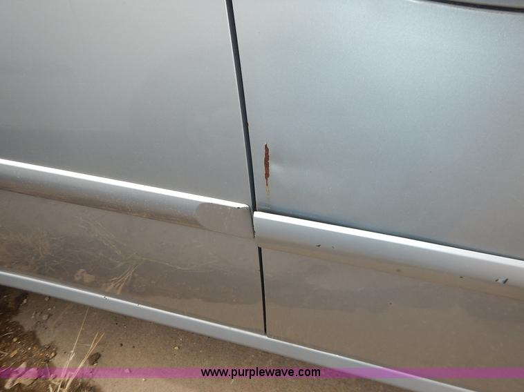 image for item K8906 2006 Suzuki Forenza