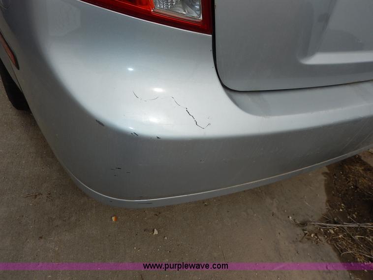 image for item K8906 2006 Suzuki Forenza