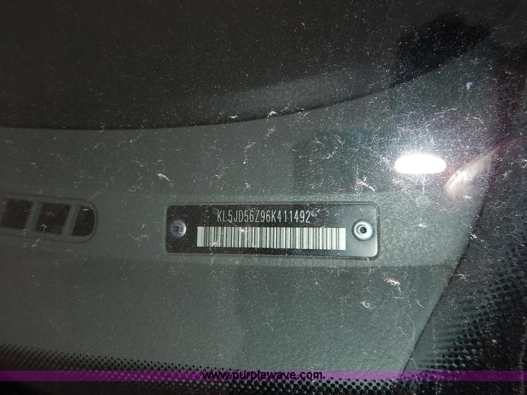 image for item K8906 2006 Suzuki Forenza