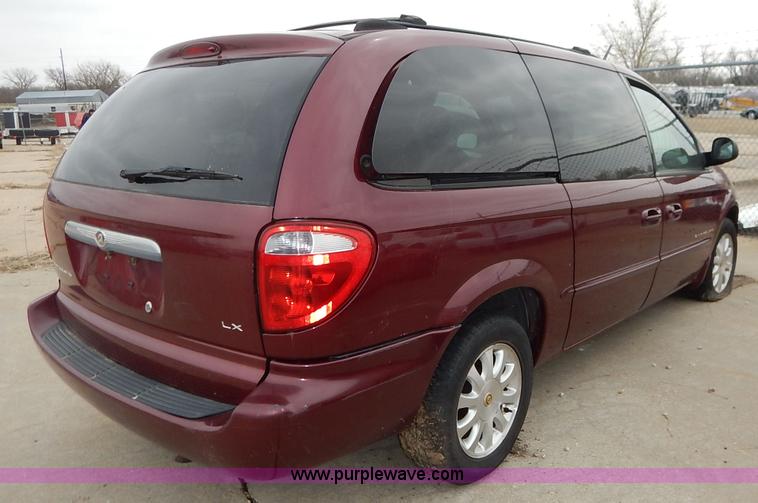 image for item K8907 2001 Chrysler Town & Country LX